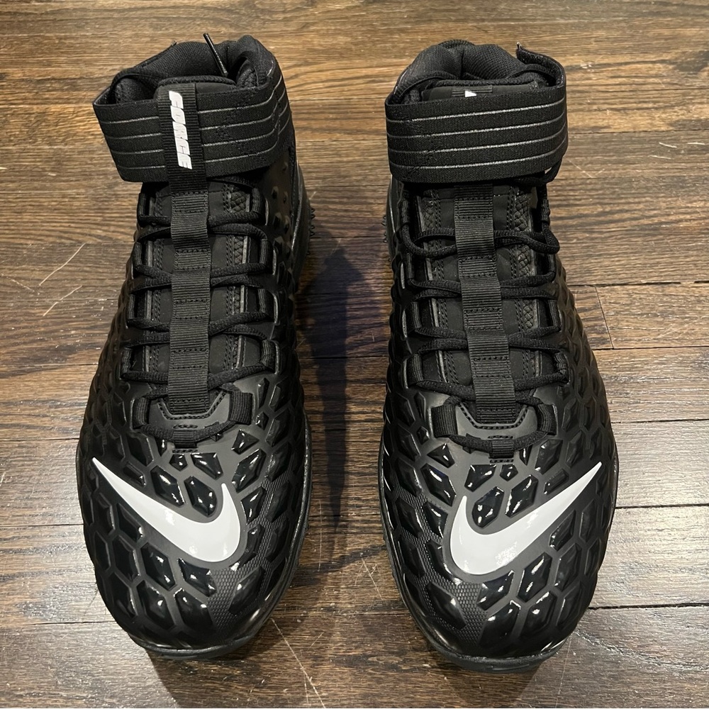 nike men's force savage shark 2